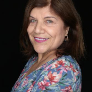 Aynur Mutlucan 